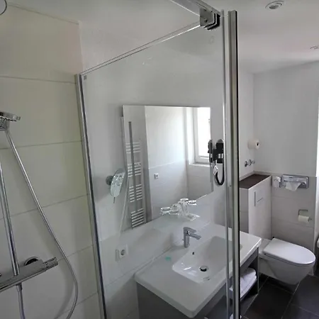 Hotel Schiff Am 3*