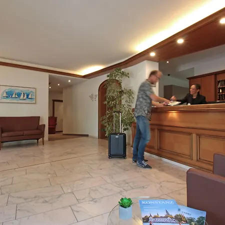 Schiff Am Hotel Konstanz