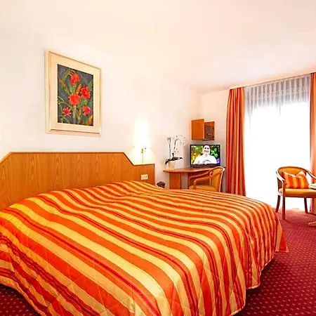 Hotel Schiff Am 3*