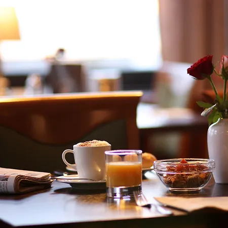 Hotel Schiff Am 3*