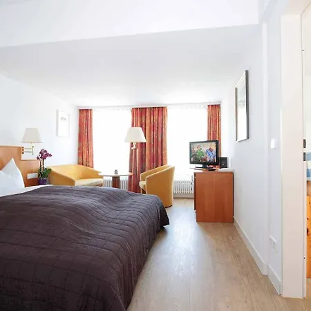 Hotel Schiff Am 3*