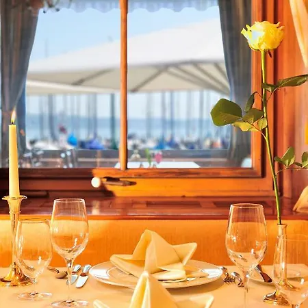 Schiff Am Hotel 3*