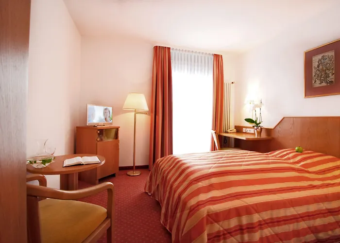 Schiff Am Отель